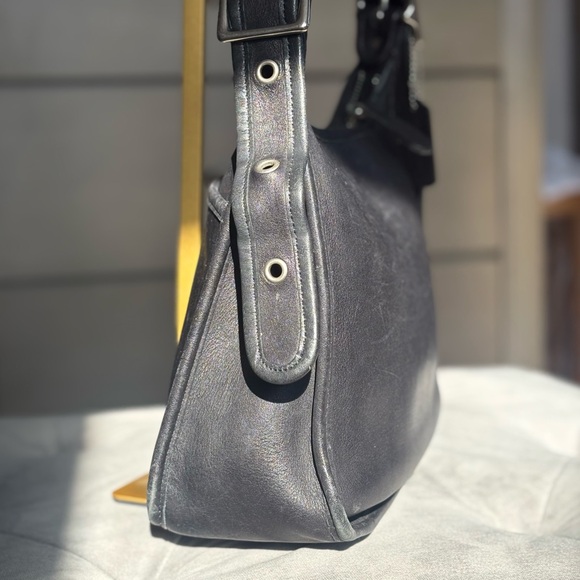 Vintage Coach Legacy Zip Bag 9966 - Picture 3 of 16